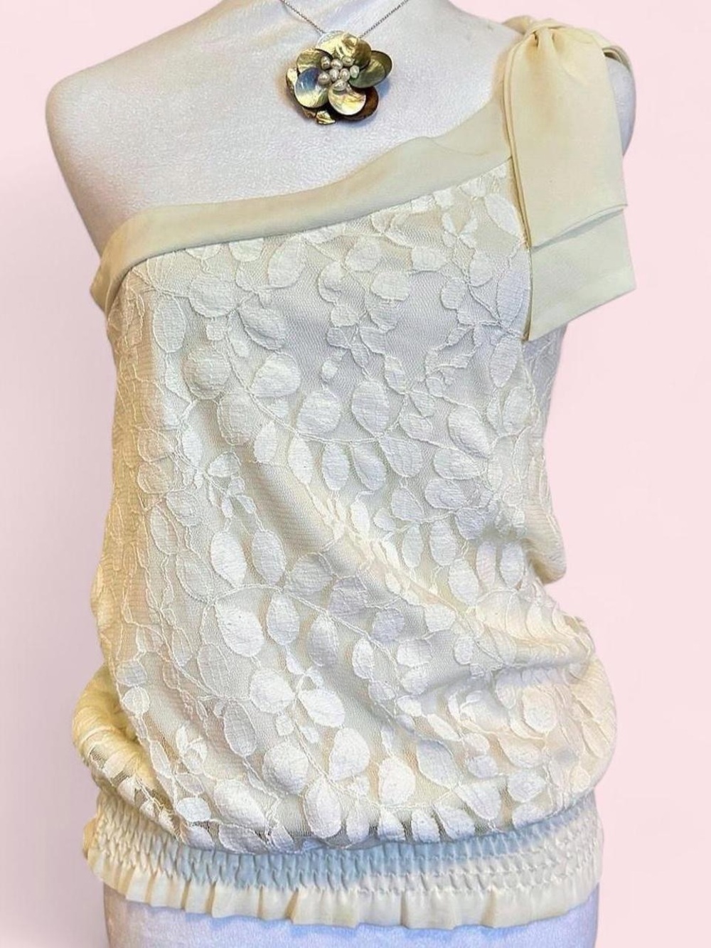 Rue 21 Cream One-Shoulder Floral Lace Ribbon Tank Top - Small